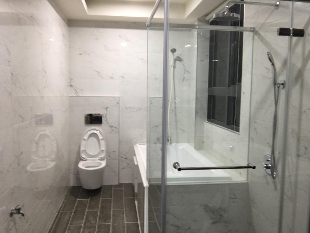 威好室電梯民宿 吉安郷 エクステリア 写真